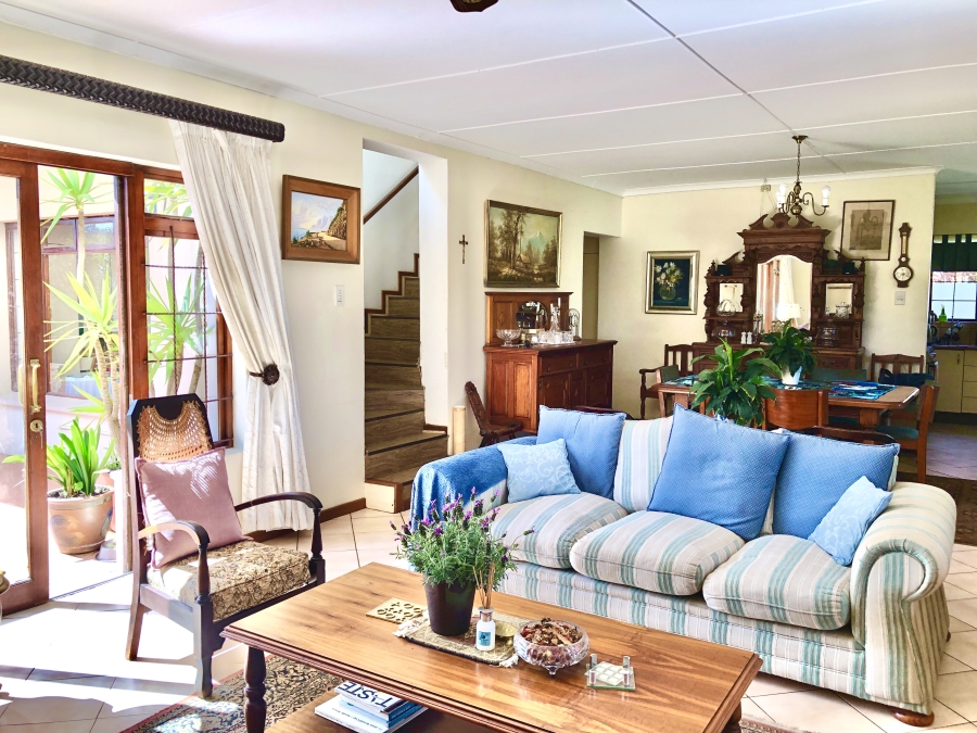 5 Bedroom Property for Sale in Kenton On Sea Eastern Cape